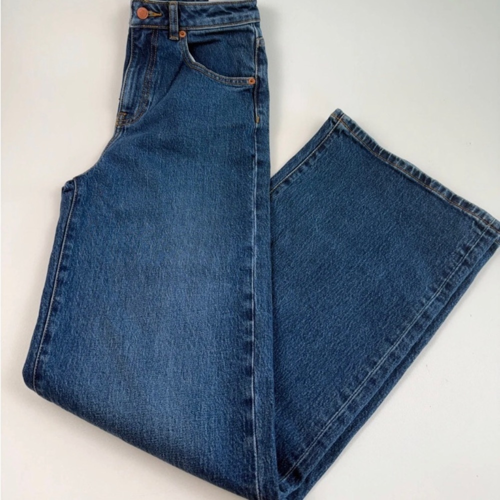 Classic High-Waist Women's Blue Jeans